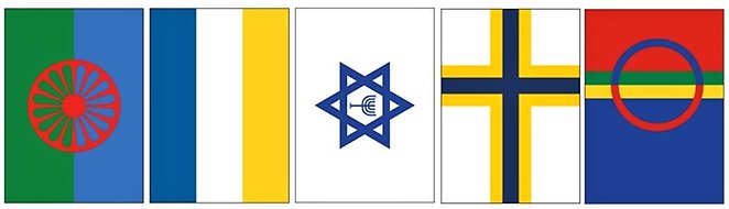 De nationella minoriteternas flaggor. 